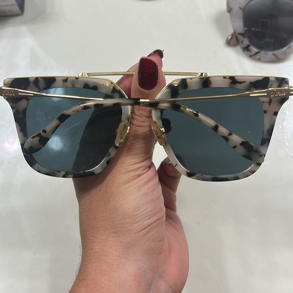 Bundle of 3 Quay Australia sunglasses - Picture 12 of 14